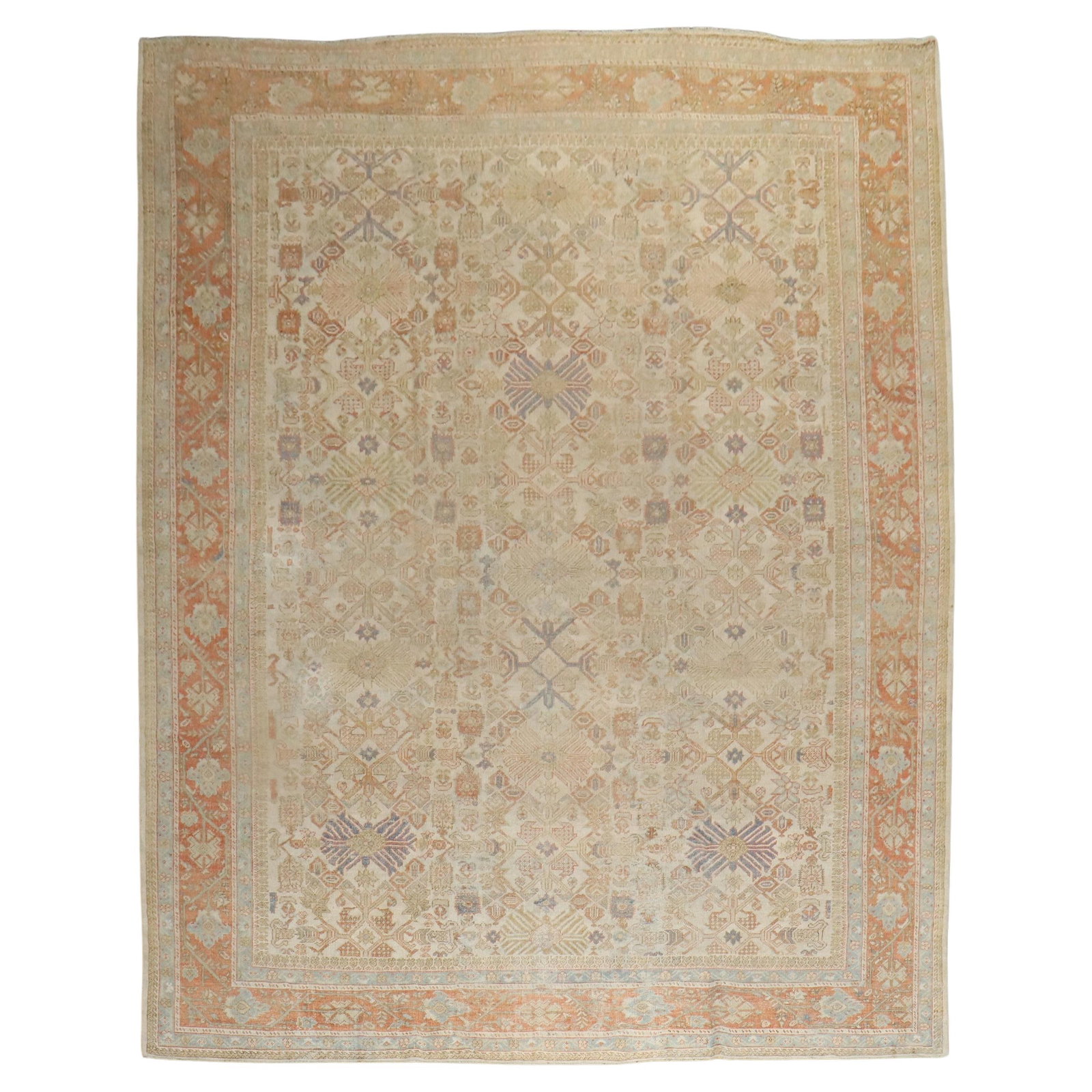Zabihi Collection 20th Century Hand-Knotted Persian Mahal Rug 106 x 141: Zabihi Collection 20th Century Hand-Knotted Persian Mahal Rug 106 x 141 Discover the elegance of this Zabihi Collection Soft Antique Persian Mahal Rug, a stunning piece that seamlessly blends into any