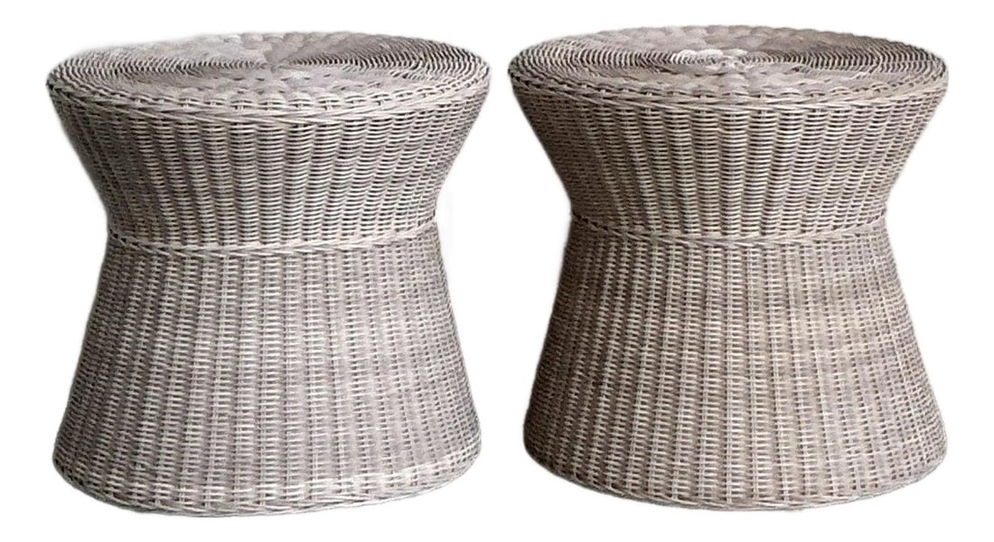 Pair of Pale Pink Coastal Rattan Accent Side Tables Hourglass Shape: Pair of Pale Pink Coastal Rattan Accent Side Tables Hourglass Shape This pair of vintage side tables is crafted from natural rattan and features a distinctive pale pink color. Each table showcases an 