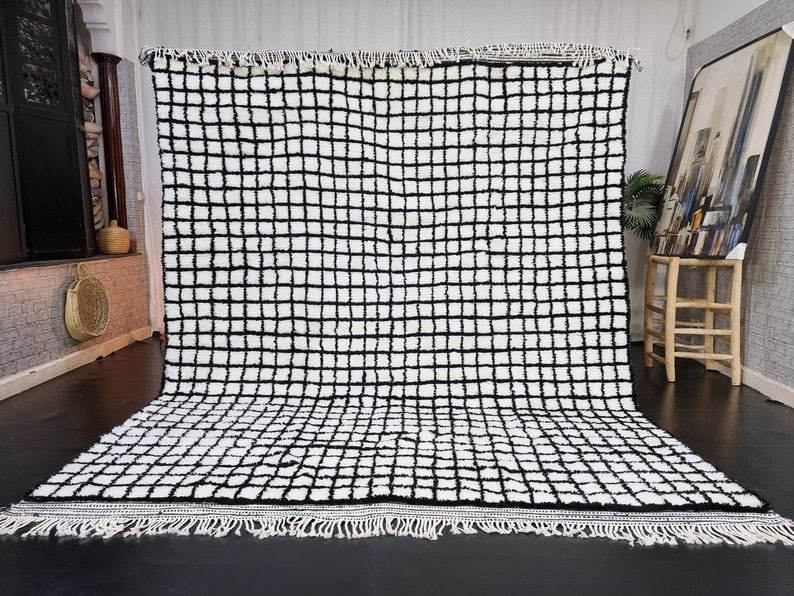 Authentic Handwoven Checkered Rug 100% Wool Moroccan 10 x 6.56 Feet: Authentic Handwoven Checkered Rug 100% Wool Moroccan 10 x 6.56 Feet Experience the beauty and craftsmanship of this handwoven checkered rug, meticulously crafted by Berber women weavers in the Atlas M