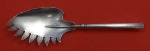 Gorham Angelo Sterling Silver Macaroni Server 10 3/4" Monogrammed: Gorham Angelo Sterling Silver Macaroni Server 10 3/4" Monogrammed This exquisite macaroni server from the Angelo pattern by Gorham is crafted from high-quality sterling silver. Measuring 10 3/4" in le