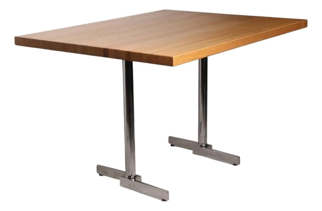 Postmodern Oak and Chrome Dining Table in Milo Baughman Style: Postmodern Oak and Chrome Dining Table in Milo Baughman Style This mid-20th century postmodern cafe dining table features a solid oak top with a breadboard, bowling alley style design, paired with bri