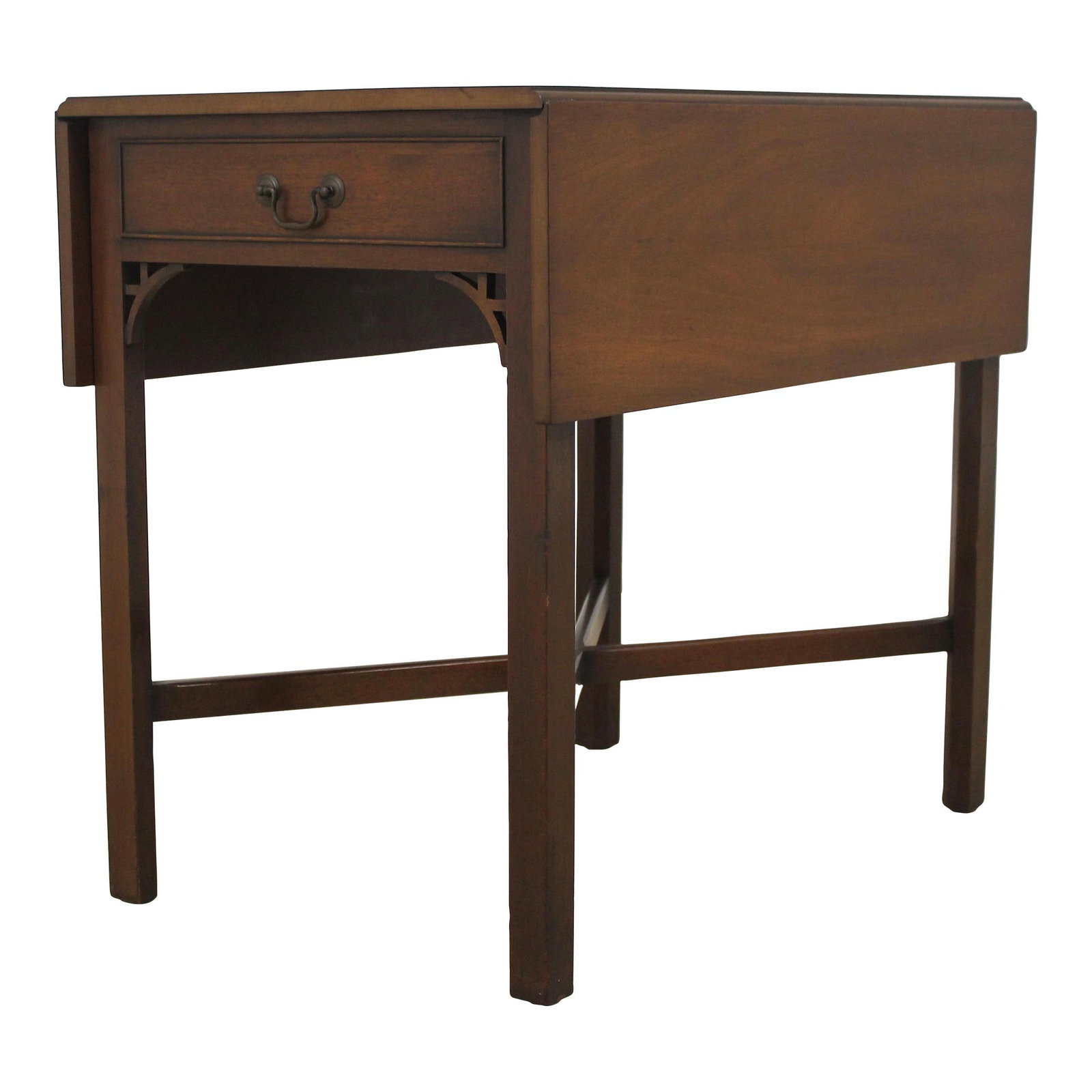 Kittinger Chippendale Mahogany Pembroke Table with Dovetailed Drawer: Kittinger Chippendale Mahogany Pembroke Table with Dovetailed Drawer This exquisite Kittinger Chippendale Pembroke Table showcases the timeless elegance of Chippendale design, crafted from high-qualit