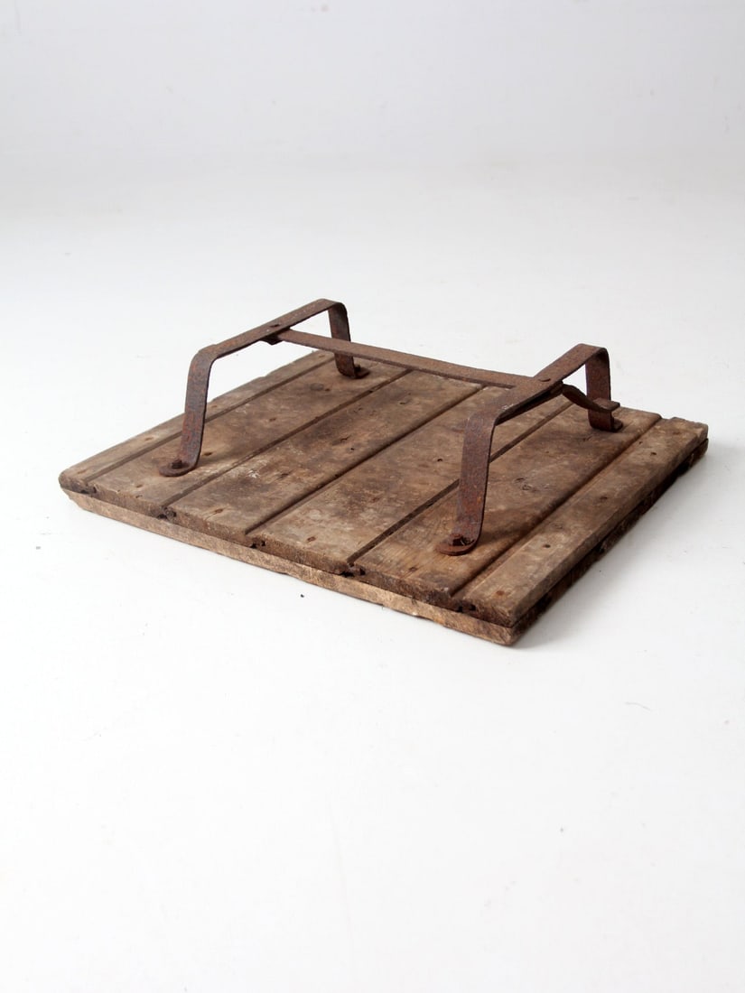 Antique American Silo Door with Iron Fixtures for Rustic Decor: Antique American Silo Door with Iron Fixtures for Rustic Decor This antique primitive American silo door showcases sturdy iron fixtures and weathered wood, embodying a rich history. It serves as an im
