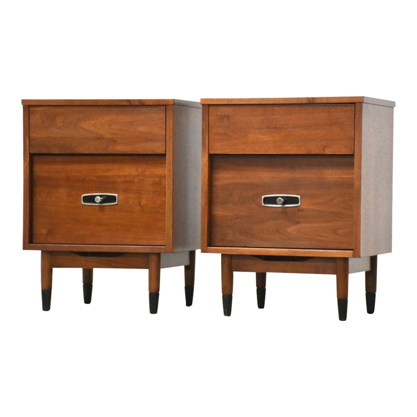 Pair of Refined Mid Century Modern Walnut Nightstands: Pair of Refined Mid Century Modern Walnut Nightstands This pair of mid-century modern nightstands showcases a beautiful walnut finish, expertly refinished to restore their original charm. Perfectly si