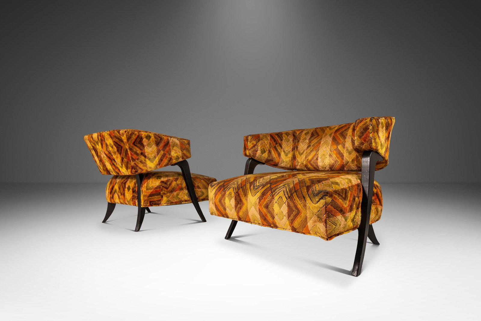 Pair of Art Deco Lounge Chairs After William Haines USA 1940s: Pair of Art Deco Lounge Chairs After William Haines USA 1940s This exquisite set of two low-profile lounge chairs is inspired by the iconic designs of William "Billy" Haines, showcasing the elegance o
