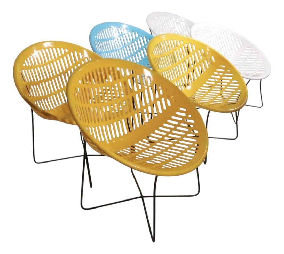 Mid Century Solair Patio Chairs Set of 6 by Fabiano & Panzini: Mid Century Solair Patio Chairs Set of 6 by Fabiano & Panzini Elevate your outdoor space with this exceptional set of six Vintage Solair patio chairs, featuring distinctive open work plastic bucket se