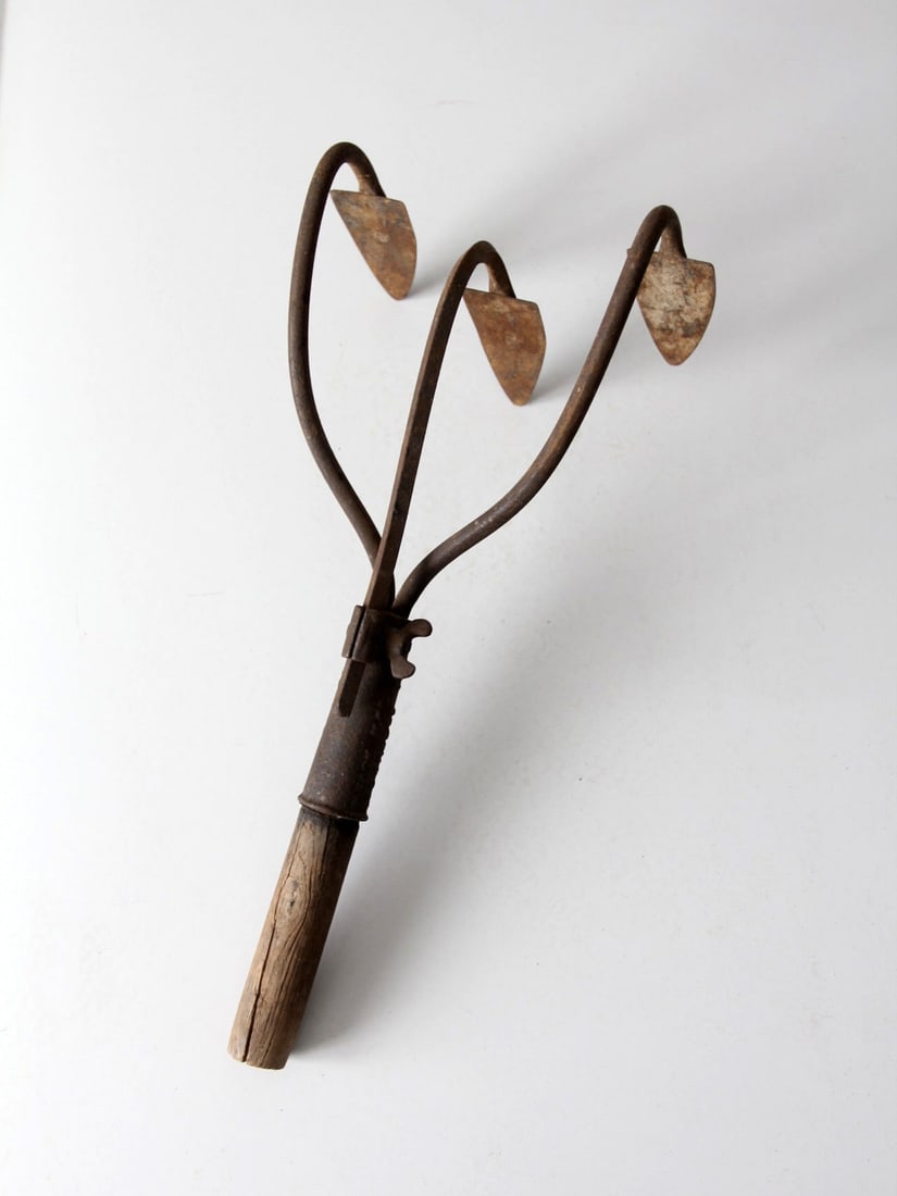Antique J.L. Rich Garden Claw Tool 16.5 inch Cast Iron Rustic Decor (1 of 11)