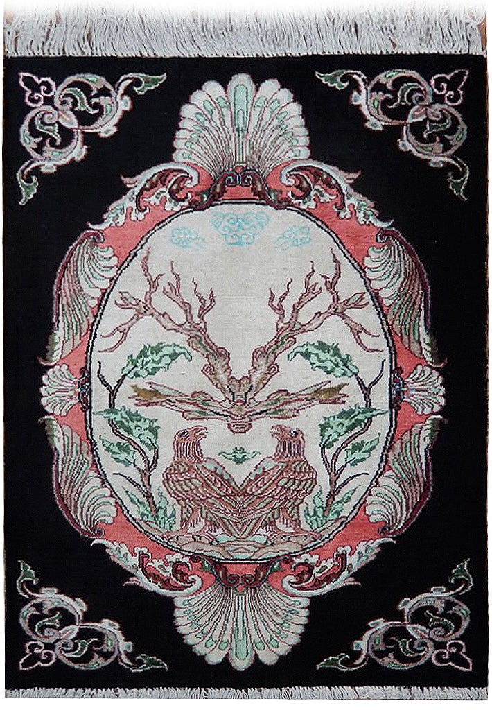 Ivory Persian Qum Silk Area Rug 1'10 x 2'7 Hand-knotted: Ivory Persian Qum Silk Area Rug 1'10 x 2'7 Hand-knotted Free continental US Shipping Discover the exquisite beauty of our Ivory Persian Qum Silk Rug, a true masterpiece handcrafted by talented artisan