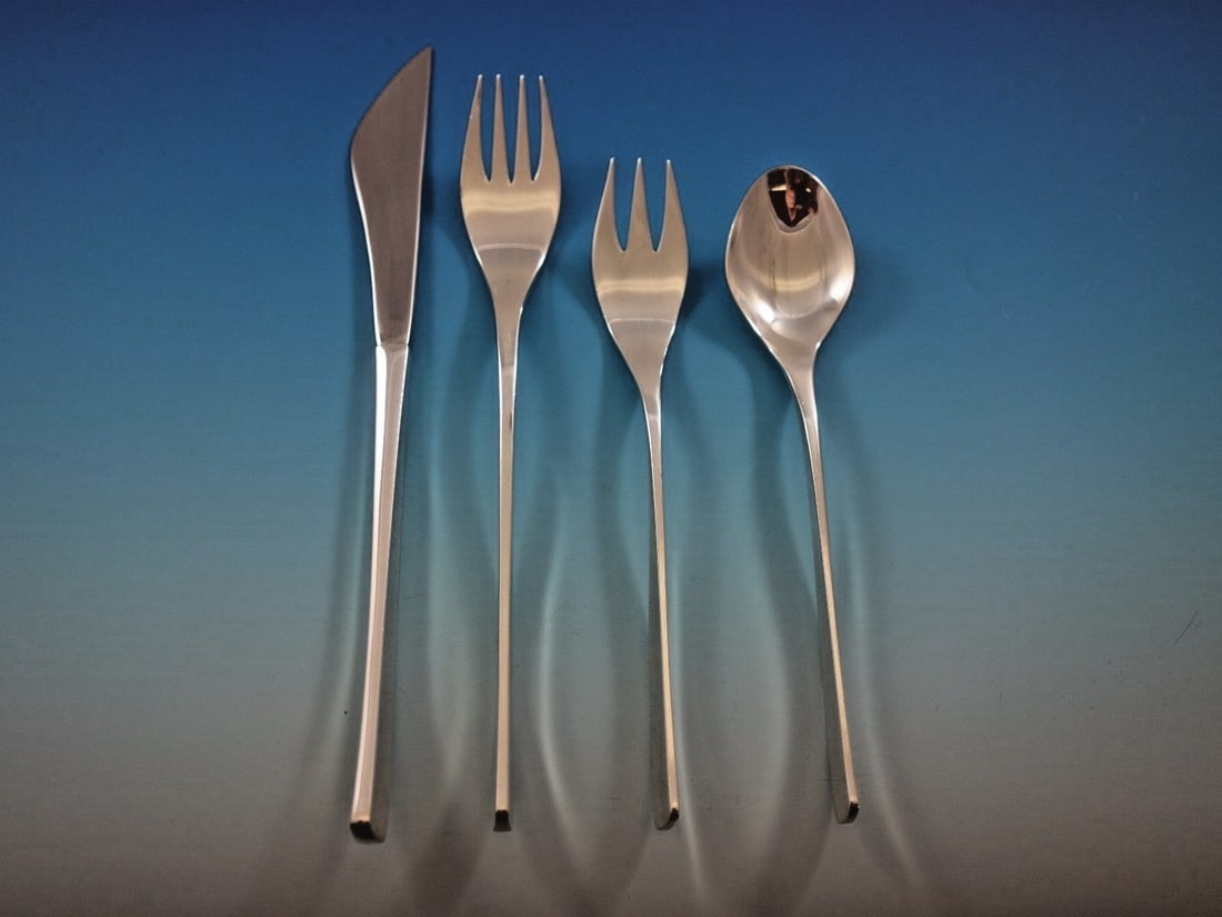 International Modernism Vision Sterling Silver 4-Piece Place Setting: International Modernism Vision Sterling Silver 4-Piece Place Setting Enhance your dining experience with this exquisite 4-piece regular place setting from the Vision pattern by International Modernism