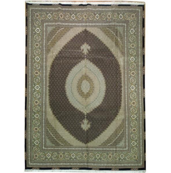 Signed 10x13 Persian Wool Silk Tabriz Rug Super Fine 400 KPSI: Signed 10x13 Persian Wool Silk Tabriz Rug Super Fine 400 KPSI Free continental US Shipping Elevate your living space with this exquisite 9' 8" x 13' 4" Persian Wool & Silk Tabriz Rug, meticulously han