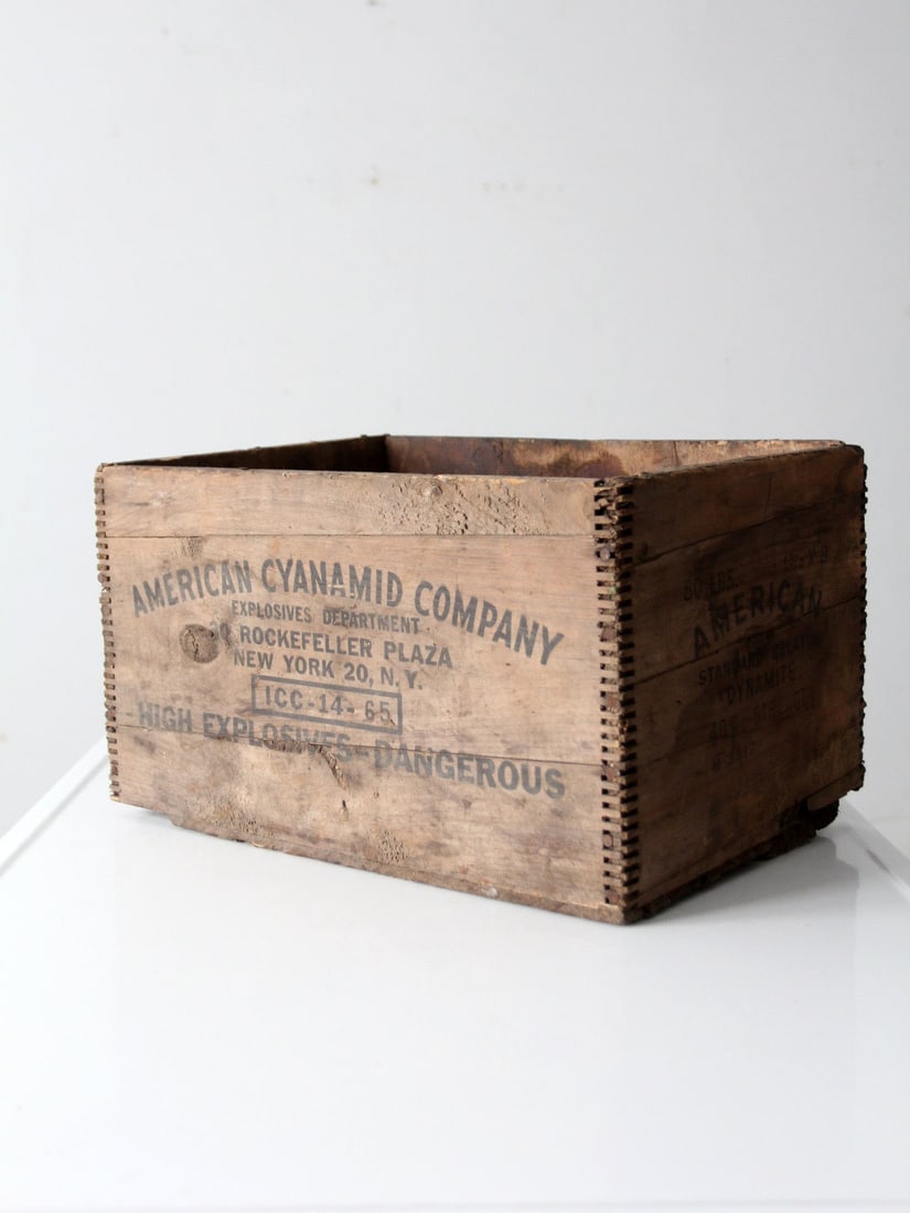 Early 1900s Shipping Box Marked American Cyanamid Explosives Department: Early 1900s Shipping Box Marked American Cyanamid Explosives Department This early 20th-century American industrial shipping crate features original stenciling from the American Cyanamid Company, Expl