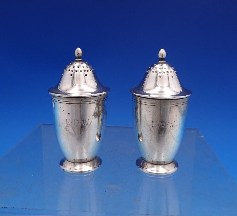 Tiffany & Co Windham Sterling Silver Salt Pepper Shaker Set 2pc: Tiffany & Co Windham Sterling Silver Salt Pepper Shaker Set 2pc Beautifully crafted in sterling silver, this Windham salt and pepper shaker set by Tiffany & Co. features a design inspired by the elega