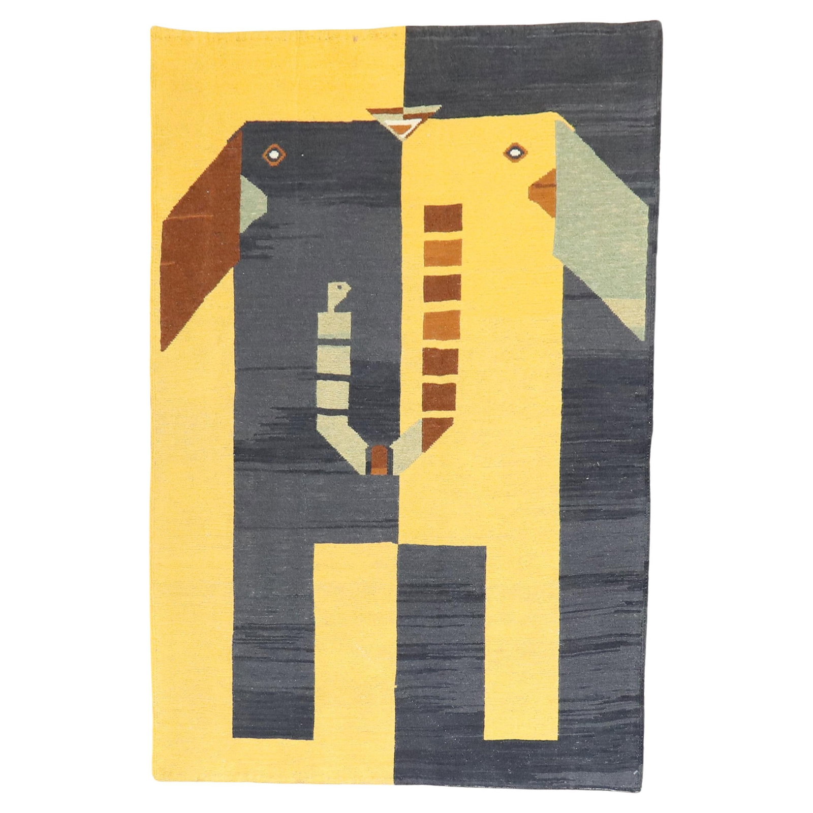 Mid-Century Modern Elephant Face Persian Kilim Wool 39 x 53: Mid-Century Modern Elephant Face Persian Kilim Wool 39 x 53 This stunning Elephant Face Persian Kilim showcases a unique abstract square design inspired by an elephant's face, making it a striking add