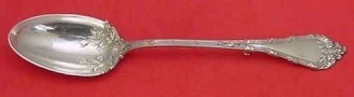 Durgin Madame Royale Sterling Silver Stuffing Spoon 11 5/8" Button Design: Durgin Madame Royale Sterling Silver Stuffing Spoon 11 5/8" Button Design Elevate your dining experience with this exquisite serving spoon from the Madame Royale pattern by Durgin. Crafted from high-q