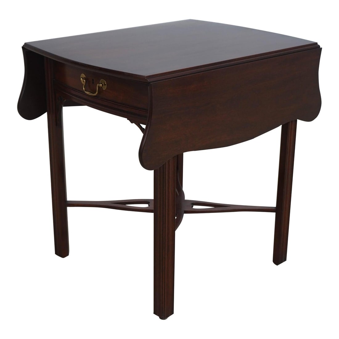 Henkel Harris Chippendale Pembroke Table Mahogany no.29 SPNEA: Henkel Harris Chippendale Pembroke Table Mahogany no.29 SPNEA This exquisite Henkel Harris Pembroke table showcases a classic Chippendale design, crafted from rich mahogany and finished in a beautiful