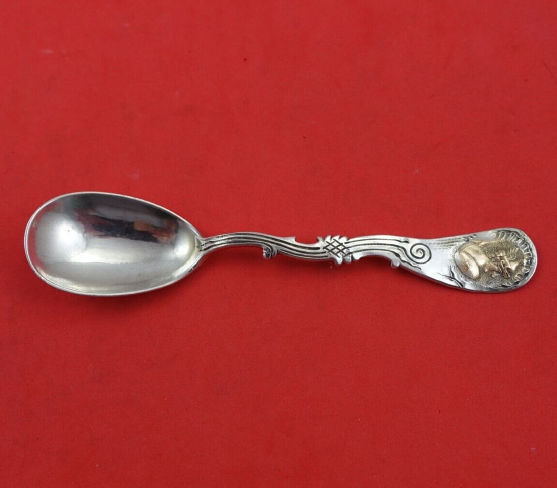 Shiebler Sterling Silver 5 Inch Egg Spoon Gold Medallion Medallion Etruscan Homeric Pattern: Shiebler Sterling Silver 5 Inch Egg Spoon Gold Medallion Medallion Etruscan Homeric Pattern This is a sterling silver egg spoon measuring 5 inches, featuring a gold medallion on the handle in the Meda