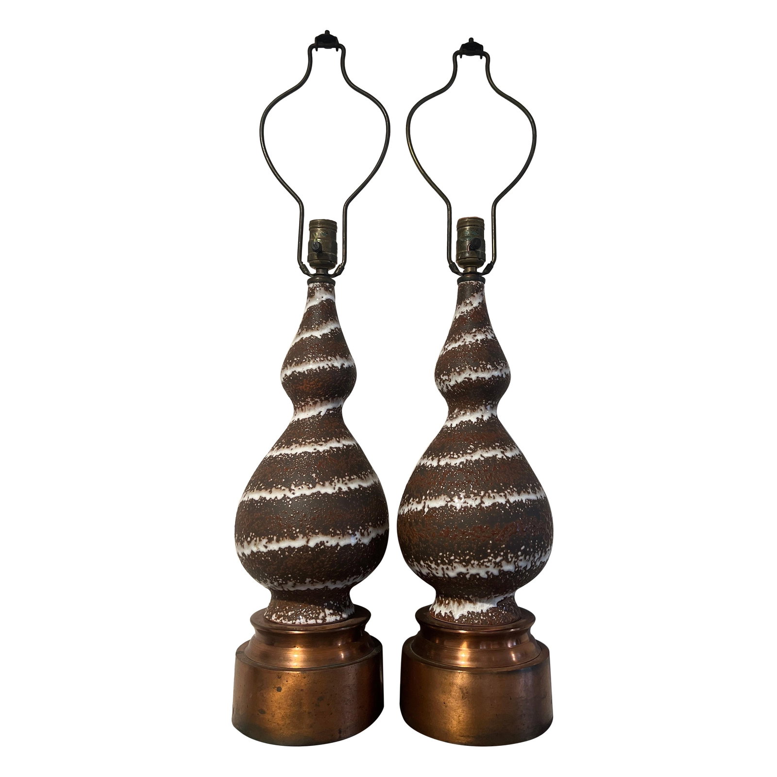 Set of 2 Mid-Century Modern Joseph Francis Von Tury Ceramic Lamps: Set of 2 Mid-Century Modern Joseph Francis Von Tury Ceramic Lamps This exquisite pair of table lamps, designed by Joseph Francis Von Tury for Vontury Inc., showcases a remarkable mid-century volcanic 