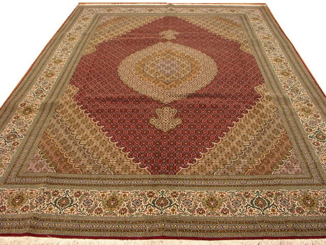 Authentic Persian Tabriz Mahi Rug 8'2" x 11'7" Wool Silk 400 KPSI: Authentic Persian Tabriz Mahi Rug 8'2" x 11'7" Wool Silk 400 KPSI Free continental US Shipping Experience the timeless beauty of this authentic Persian Tabriz Mahi rug, meticulously handcrafted by ski