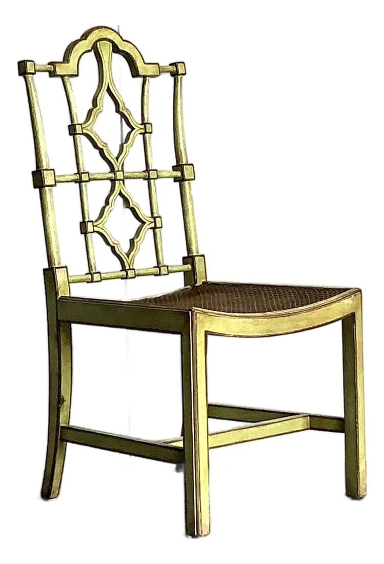 Chinoiserie Bamboo Carved Dining Chair With Pagoda Fretwork Crest Rail: Chinoiserie Bamboo Carved Dining Chair With Pagoda Fretwork Crest Rail This vintage Hollywood Regency dining chair features a solid wood frame carved to resemble bamboo and finished with luminous gold