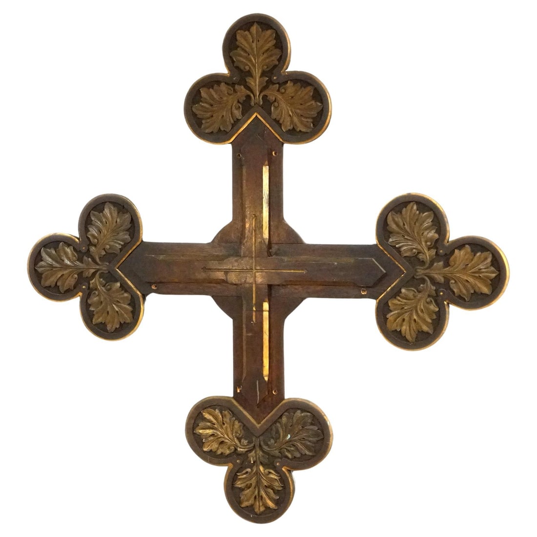 19th Century Monumental Gothic Carved Oak Cross Gilt Polychrome: 19th Century Monumental Gothic Carved Oak Cross Gilt Polychrome This monumental antique Gothic cross from the 19th century stands out with its intricate carvings and elegant detailing. Crafted from oa