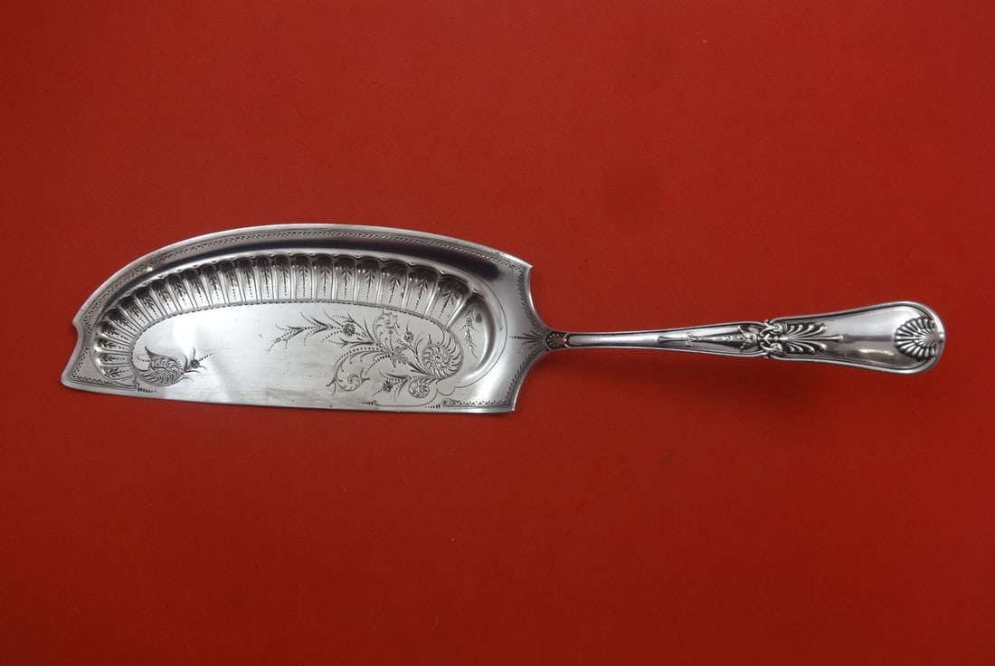 Gorham Kings I Sterling Silver 13" Crumber Bright-Cut Antique: Gorham Kings I Sterling Silver 13" Crumber Bright-Cut Antique This exquisite 13" crumber is crafted from high-quality sterling silver and features the elegant Kings I pattern by Gorham. Dating back to