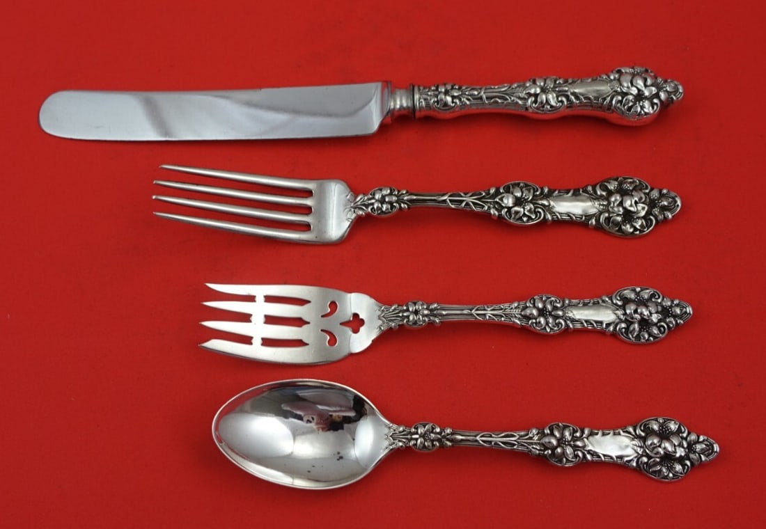 Alvin Old Orange Blossom Sterling Silver 4pc Place Setting by Gorham: Alvin Old Orange Blossom Sterling Silver 4pc Place Setting by Gorham Enhance your dining experience with this exquisite 4-piece place setting from the Old Orange Blossom pattern by Alvin, crafted in s
