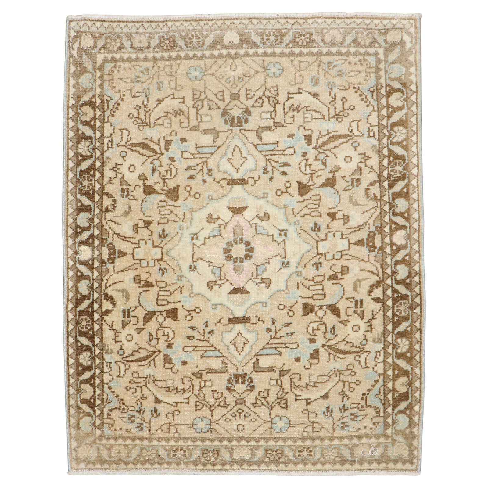 Mid-Century Persian Sarouk Mini Rug Hand-Knotted Wool 27 x 35 in: Mid-Century Persian Sarouk Mini Rug Hand-Knotted Wool 27 x 35 in This exquisite Persian Sarouk mini rug showcases a harmonious blend of traditional craftsmanship and timeless style. Hand-knotted from 