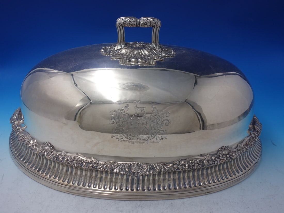T and J Creswick Victorian Silverplate Turkey Dome 21x15 with Engraved Crest: T and J Creswick Victorian Silverplate Turkey Dome 21x15 with Engraved Crest This Victorian silverplate dome by T & J Creswick, made in Sheffield, England circa 1860-1870, is designed for covering tur