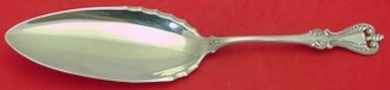 Towle Old Colonial Sterling Silver Fish Server 11 1/4": Towle Old Colonial Sterling Silver Fish Server 11 1/4" Discover the exquisite Old Colonial Fish Server by Towle, a sterling silver serving piece that embodies sophistication and craftsmanship. Measuri