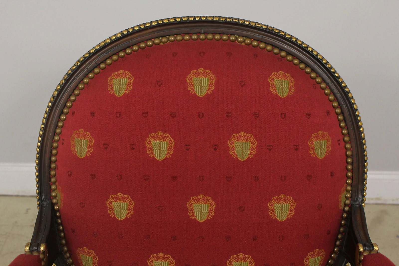 Pair of Ej Victor French Louis XVI Medallion Back Armchairs in Mahogany - 6