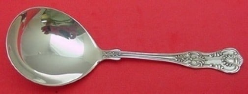 Dominick & Haff King Sterling Silver Pea Spoon 8 3/4 Inches: Dominick & Haff King Sterling Silver Pea Spoon 8 3/4 Inches This exquisite serving spoon is a classic piece from Dominick & Haff, crafted in fine sterling silver. The spoon, measuring 8 3/4 inches, fe