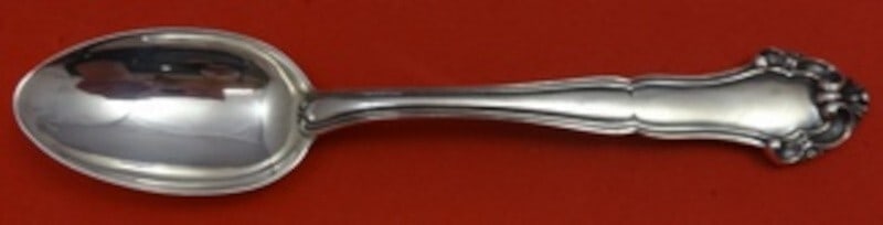 Buccellati Grande Imperiale Sterling Silver Dessert Spoon 6 7/8": Buccellati Grande Imperiale Sterling Silver Dessert Spoon 6 7/8" This exquisite dessert spoon from Buccellati features the elegant Grande Imperiale pattern, crafted in Italian sterling silver. Measuri