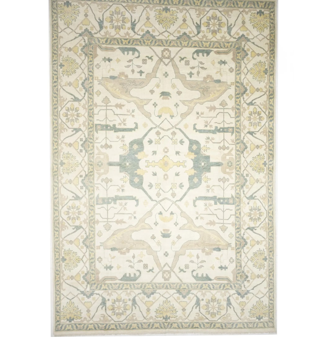 12x18 ft Hand-Knotted Floral Wool Oushak Rug Modern Design: 12x18 ft Hand-Knotted Floral Wool Oushak Rug Modern Design Transform your living space with this stunning hand-knotted floral Oushak oriental wool rug. Measuring 11'10" x 17'10", this extra-large area