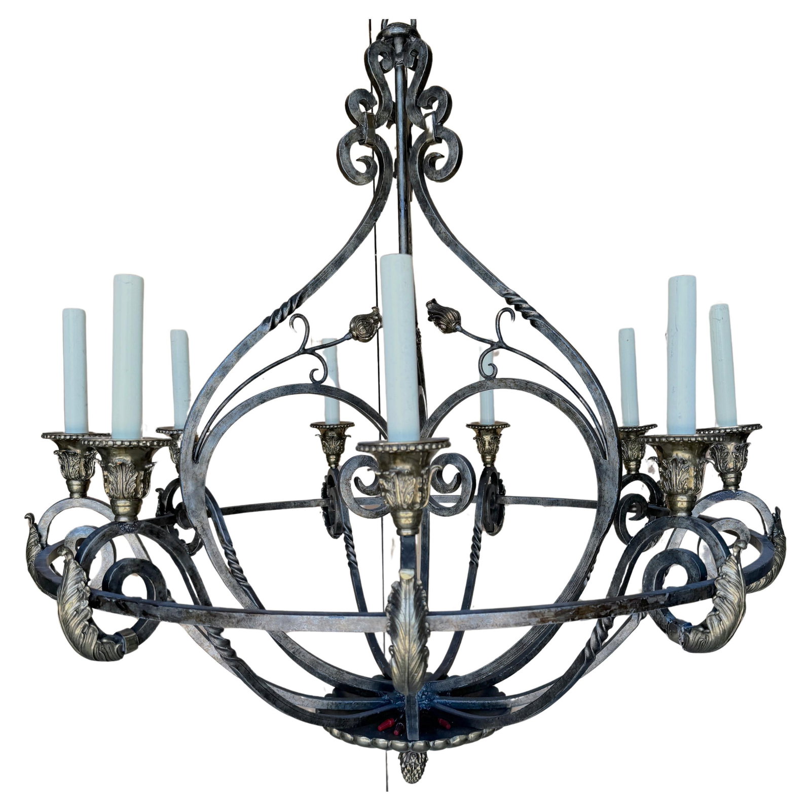Maitland Smith Neoclassical Wrought Iron Brass 8-Light Chandelier 1990s: Maitland Smith Neoclassical Wrought Iron Brass 8-Light Chandelier 1990s Enhance your space with this exquisite Neoclassical Wrought Iron & Brass 8-Light Chandelier, crafted by Maitland Smith. This stu