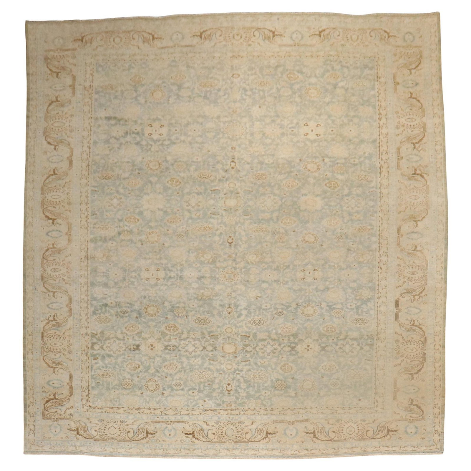 Antique Persian Malayer Rug Light Blue Tan 10'10 x 13'3 Hand-Woven Wool 20th Century: Antique Persian Malayer Rug Light Blue Tan 10'10 x 13'3 Hand-Woven Wool 20th Century Discover the exquisite craftsmanship of this early 20th-century Persian Malayer rug, featuring a stunning light blu