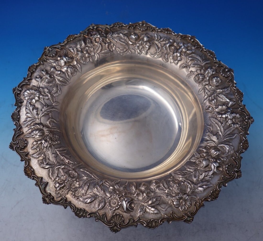 Repousse by Kirk Sterling Silver Fruit Bowl 11 1/4 inch Kirk Pattern: Repousse by Kirk Sterling Silver Fruit Bowl 11 1/4 inch Kirk Pattern Enhance your table setting with this exquisite Repousse by Kirk Sterling Silver Fruit Bowl. Measuring 2 1/2" in height and 11 1/4" 