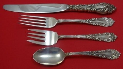 Amston Athene Crescendo Sterling Silver 4-Piece Place Setting: Amston Athene Crescendo Sterling Silver 4-Piece Place Setting Elevate your dining experience with the Athene Crescendo pattern by Amston Silver. This stunning 4-piece regular place setting is crafted 