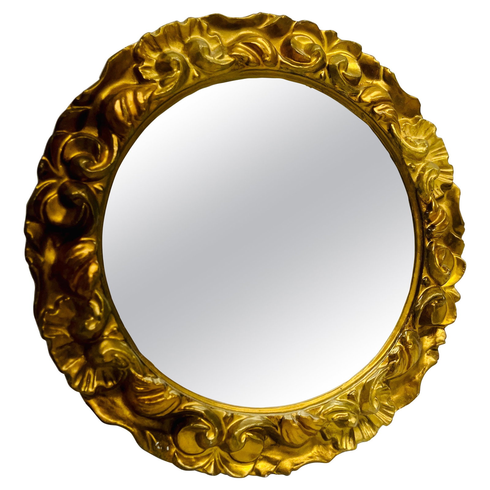 Vintage Italian Giltwood Regency Shell Wall Mirror 16 Inch: Vintage Italian Giltwood Regency Shell Wall Mirror 16 Inch This exquisite vintage Italian wall mirror showcases a beautifully carved giltwood frame adorned with elegant shell motifs and scrollwork alo