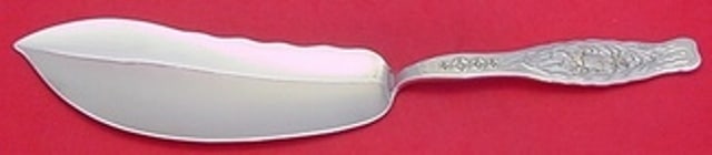 Whiting Dandelion Sterling Silver Fish Server 13 Inch Serving Piece: Whiting Dandelion Sterling Silver Fish Server 13 Inch Serving Piece This exquisite fish server features the elegant Dandelion pattern by Whiting, crafted from fine sterling silver. Measuring 13 inches