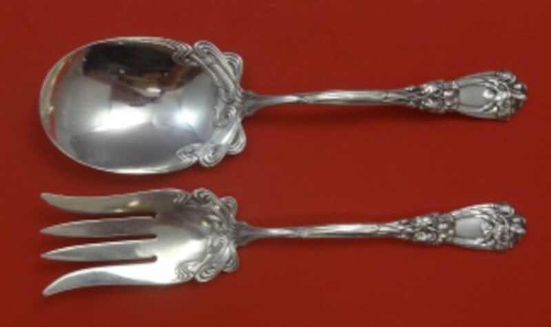 Durgin-Gorham Iris Sterling Silver Salad Serving Set 2pc Art Nouveau: Durgin-Gorham Iris Sterling Silver Salad Serving Set 2pc Art Nouveau Elevate your dining experience with the exquisite Iris salad serving set by Durgin-Gorham. This stunning 2-piece set, crafted in st