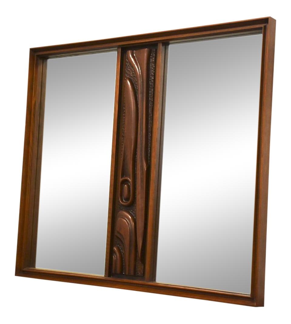 Pulaski Oceanic Mid-Century Modern Walnut Double Mirror 51.62 x 44.5: Pulaski Oceanic Mid-Century Modern Walnut Double Mirror 51.62 x 44.5 This exquisite mid-century modern mirror features a sculpted walnut frame, showcasing a beautifully designed double mirror that add