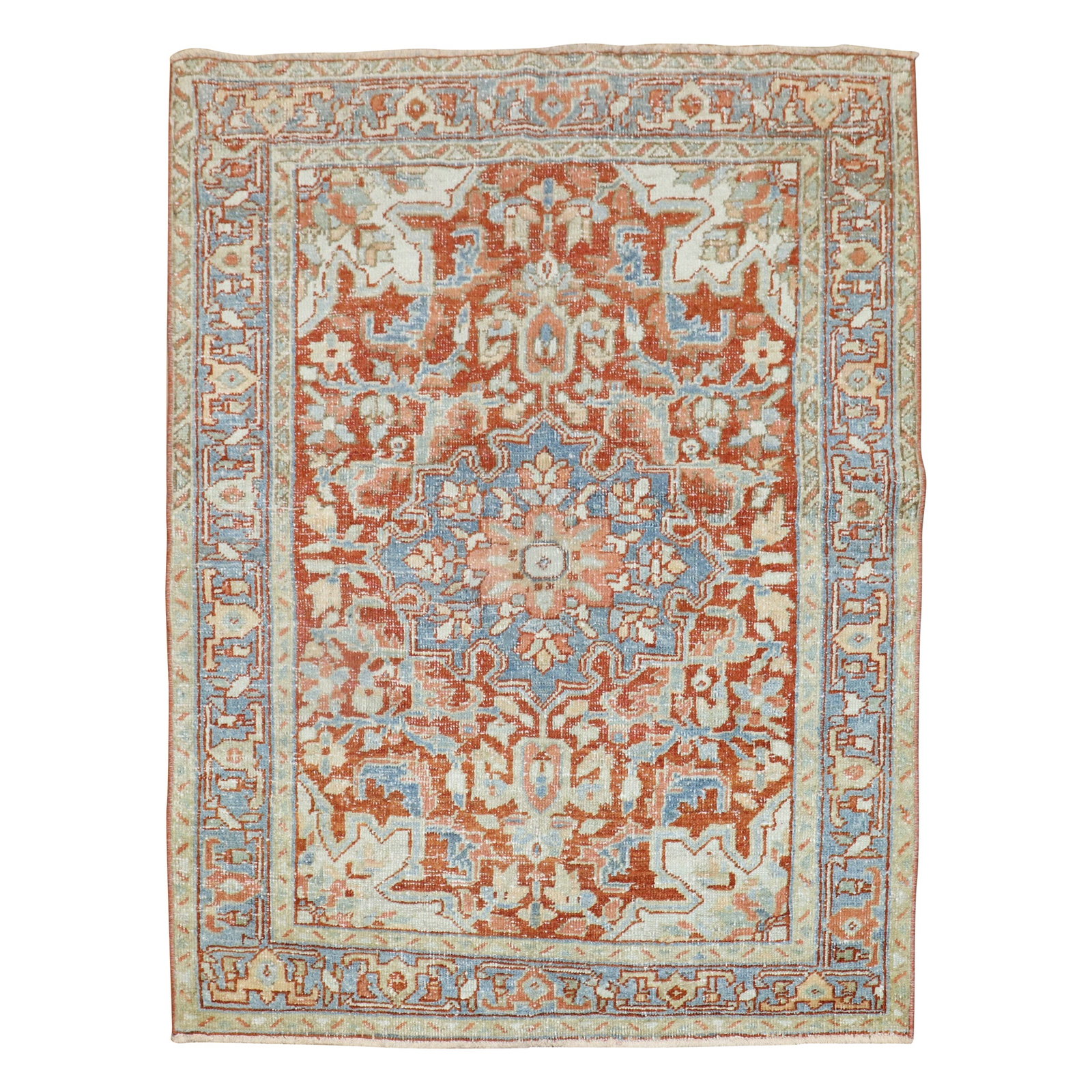 Antique Persian Heriz Serapi Rug Hand-Woven Wool 3'7 x 4'5 Iran 1920: Antique Persian Heriz Serapi Rug Hand-Woven Wool 3'7 x 4'5 Iran 1920 This vibrant small-sized Antique Persian Heriz rug showcases a stunning Heriz Serapi style. Hand-woven from high-quality wool, this