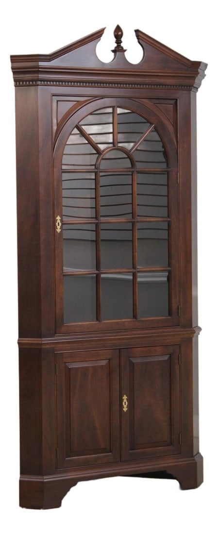 Chippendale Style Mahogany Corner Display Cabinet with Raised Panel Doors (1 of 10)