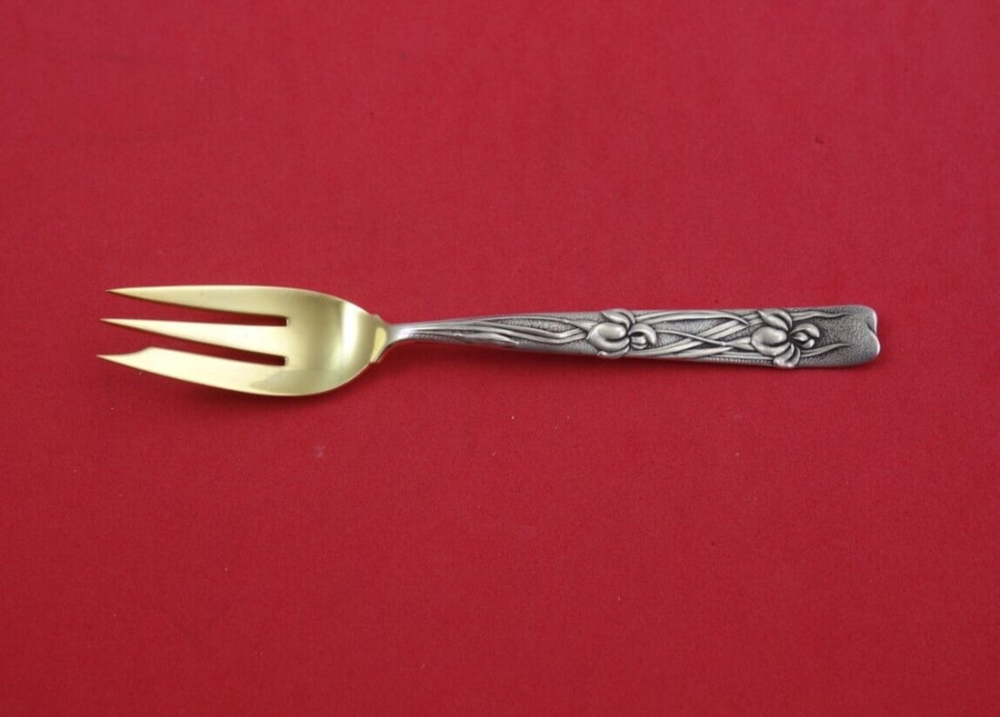Vine Pattern Sterling Pastry Fork with Gold-Washed Iris Motif by Tiffany 5 Inch: Vine Pattern Sterling Pastry Fork with Gold-Washed Iris Motif by Tiffany 5 Inch This exquisite 5-inch pastry fork from Tiffany & Co. features the elegant Vine pattern, renowned for its intricate desig