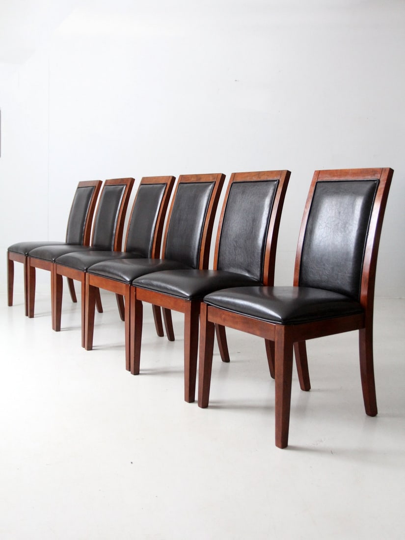 Set of 6 Transitional Style Upholstered Dining Chairs Late 20th Century: Set of 6 Transitional Style Upholstered Dining Chairs Late 20th Century This set of six late 20th century dining chairs showcases a transitional design, featuring upholstered backs and seats framed by