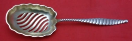 Whiting Sterling Silver Gold-Washed Oval Twist 9 Inch Pea Spoon: Whiting Sterling Silver Gold-Washed Oval Twist 9 Inch Pea Spoon This exquisite serving spoon features the elegant Oval Twist pattern by Whiting. Crafted from sterling silver and beautifully gold-washe