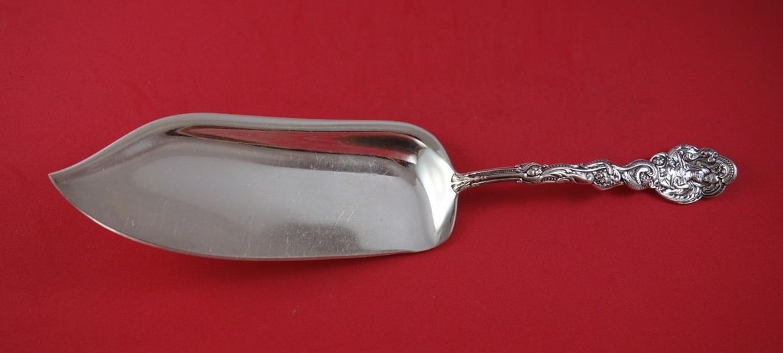 Gorham Versailles Sterling Silver Fish Server 11.75 Inch Monogrammed: Gorham Versailles Sterling Silver Fish Server 11.75 Inch Monogrammed This exquisite fish server from the renowned Gorham brand features the elegant Versailles pattern and is crafted from high-quality 