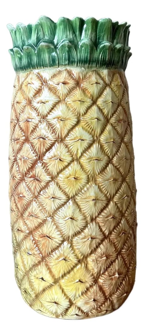 Hand Painted Italian Majolica Pineapple Motif Ceramic Umbrella Stand: Hand Painted Italian Majolica Pineapple Motif Ceramic Umbrella Stand This vintage Italian umbrella stand features a hand-painted ceramic design in the shape of a pineapple, showcasing vibrant golden o
