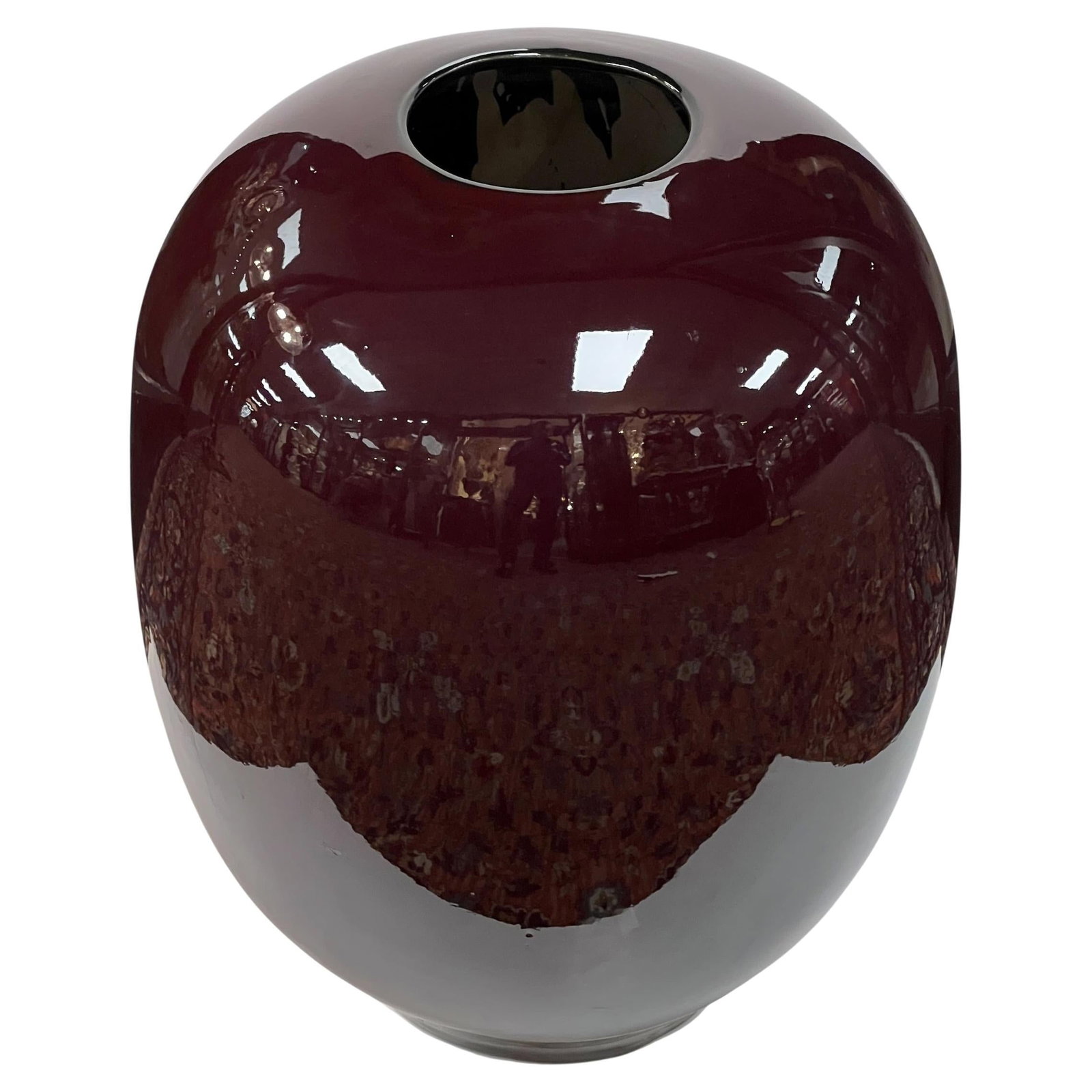 Oxblood Red Sang de Boeuf Ceramic Vase 20.25 Inch Tall 1980s: Oxblood Red Sang de Boeuf Ceramic Vase 20.25 Inch Tall 1980s This large ceramic vase features a striking oxblood red sang de boeuf glaze. Crafted in the 1980s, it stands out for its impressive size an