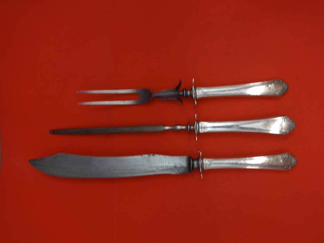 Towle Lady Mary Sterling Silver 3-Piece Carving Set Monogrammed: Towle Lady Mary Sterling Silver 3-Piece Carving Set Monogrammed This exquisite 3-piece roast carving set features the elegant Lady Mary pattern crafted by Towle. Made of high-quality sterling silver, 